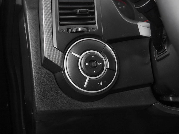 SsangYong Kyron, I Рестайлинг фото №16