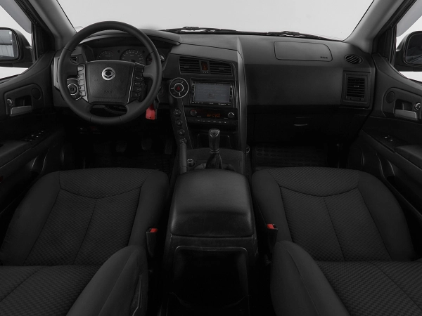 SsangYong Kyron, I Рестайлинг фото №8
