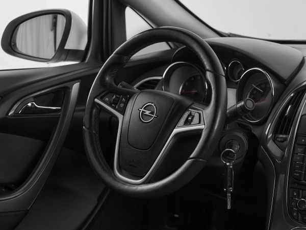 Opel Astra, J Рестайлинг фото №10