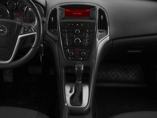 Opel Astra, J Рестайлинг фото №15