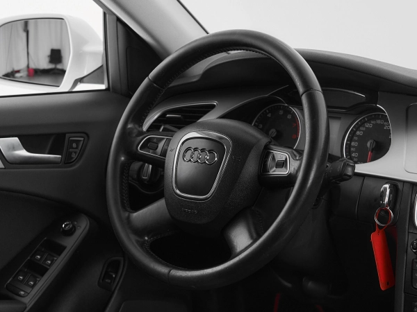Audi A4, IV (B8) фото №10