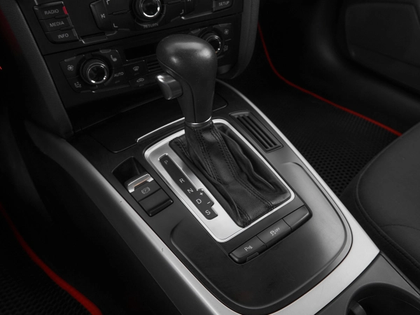Audi A4, IV (B8) фото №18