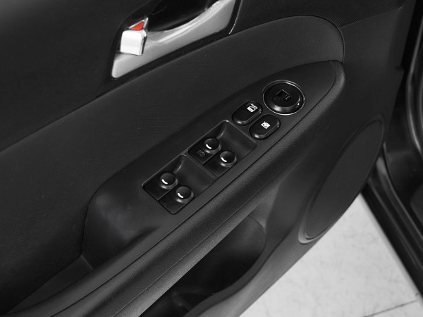 Hyundai i30, I фото №12