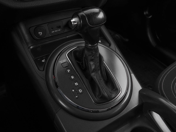 Kia Sportage, III фото №17