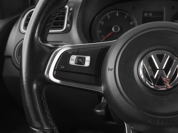 Volkswagen Polo, V Рестайлинг фото №11