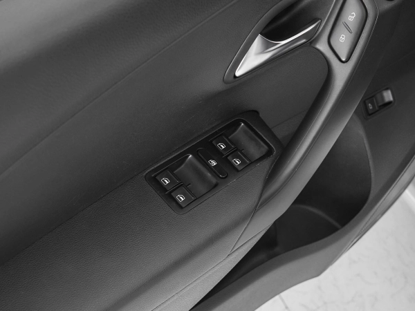 Volkswagen Polo, V Рестайлинг фото №13