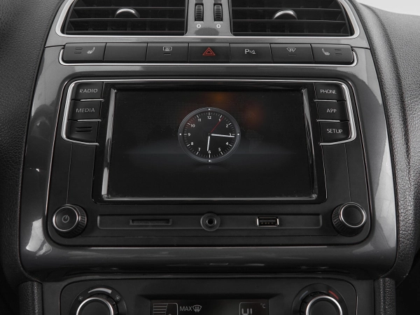 Volkswagen Polo, V Рестайлинг фото №16