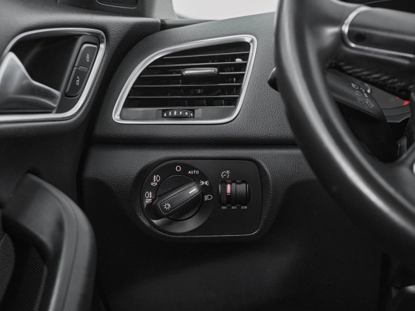 Audi Q3, I (8U) фото №12