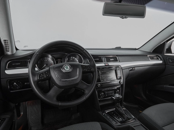 Skoda Superb, II фото №7