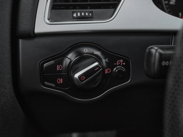 Audi A4, IV (B8) фото №13