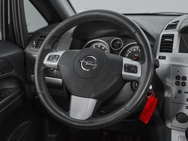 Opel Zafira, B Рестайлинг фото №10