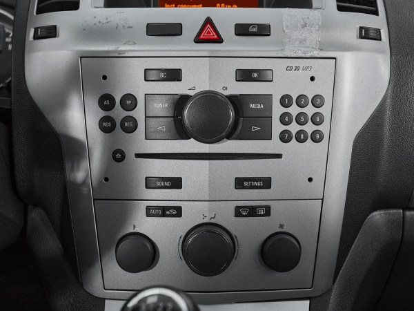 Opel Zafira, B Рестайлинг фото №14