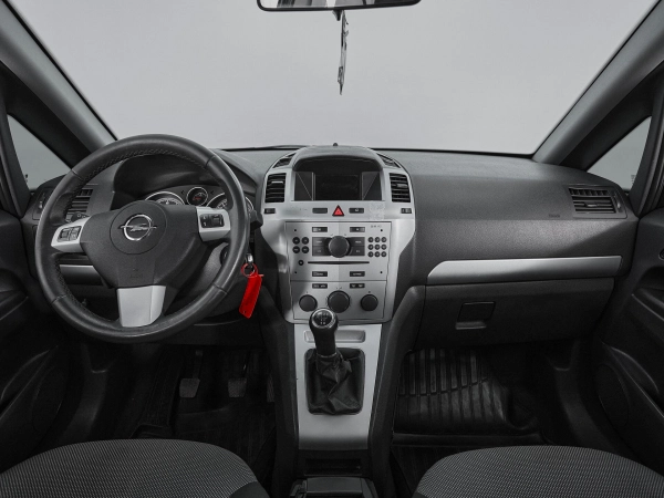 Opel Zafira, B Рестайлинг фото №8
