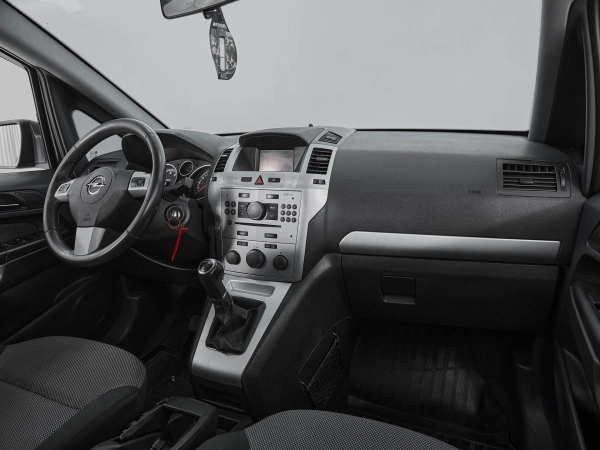 Opel Zafira, B Рестайлинг фото №9