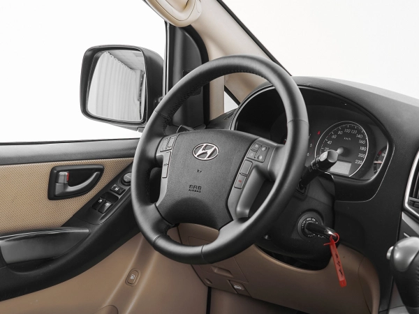 Hyundai H-1, II Рестайлинг фото №10