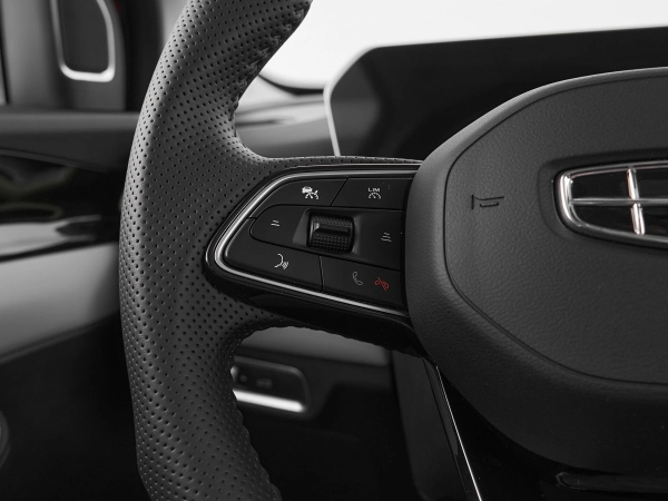 Geely Coolray, I фото №11