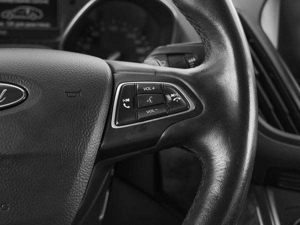 Ford Kuga, II Рестайлинг фото №12