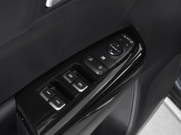Kia Sportage, IV фото №14