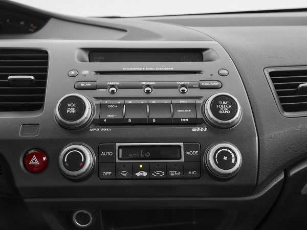 Honda Civic, VIII фото №13