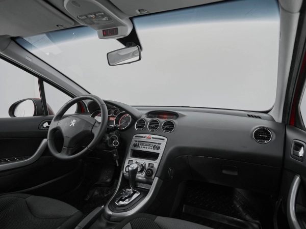 Peugeot 308, I Рестайлинг фото №9