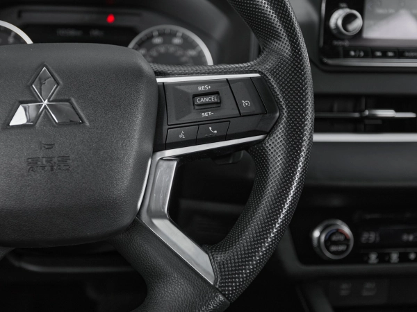 Mitsubishi Outlander, IV фото №12
