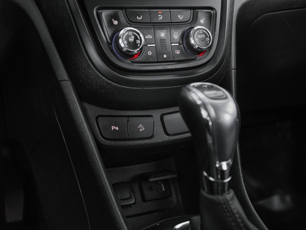 Opel Mokka, I фото №17