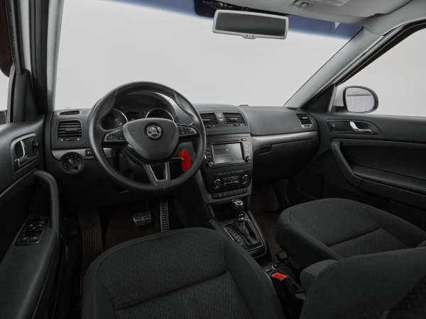 Skoda Yeti, I Рестайлинг фото №7