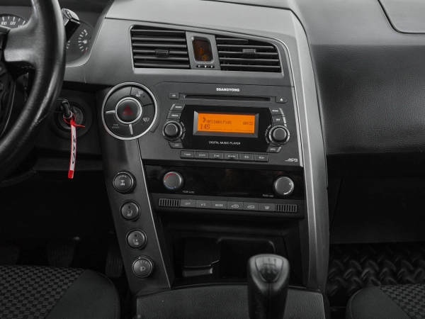 SsangYong Kyron, I Рестайлинг фото №13