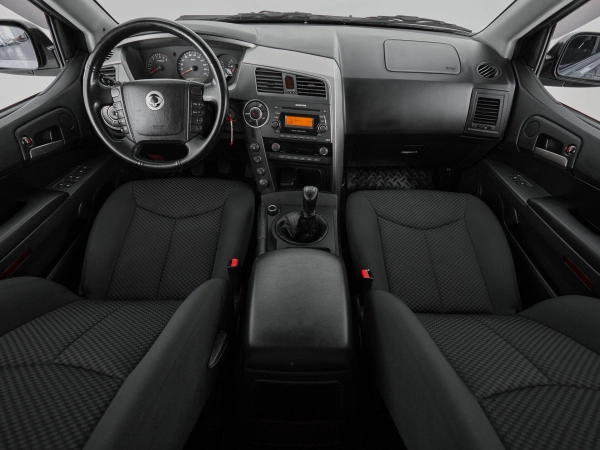 SsangYong Kyron, I Рестайлинг фото №9