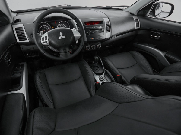 Mitsubishi Outlander, II Рестайлинг фото №9