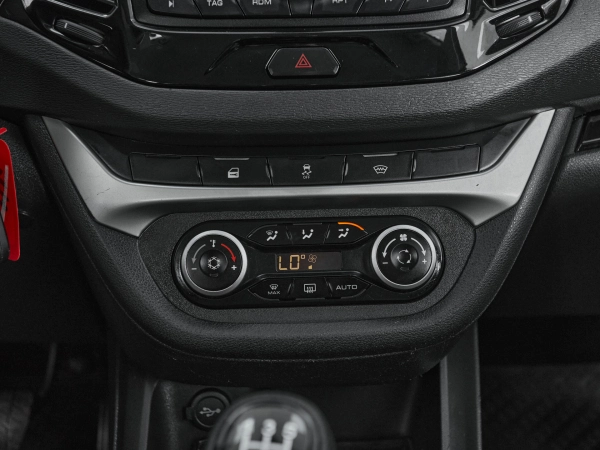 Lada (ВАЗ) Vesta, I фото №13