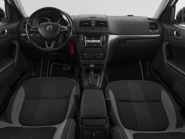 Skoda Yeti, I Рестайлинг фото №9