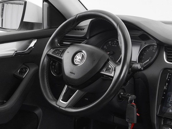 Skoda Octavia, III (A7) фото №10