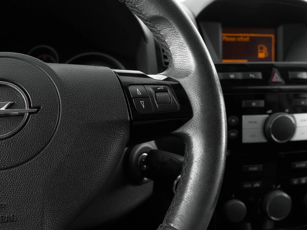 Opel Zafira, B Рестайлинг фото №10