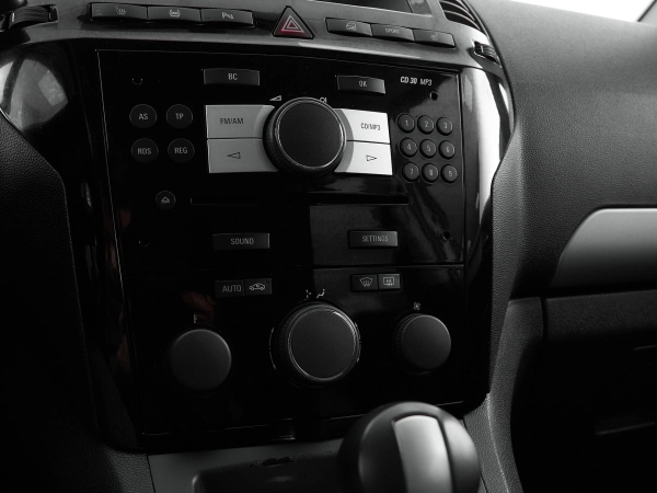 Opel Zafira, B Рестайлинг фото №14