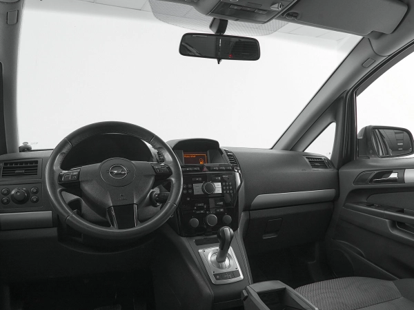 Opel Zafira, B Рестайлинг фото №5