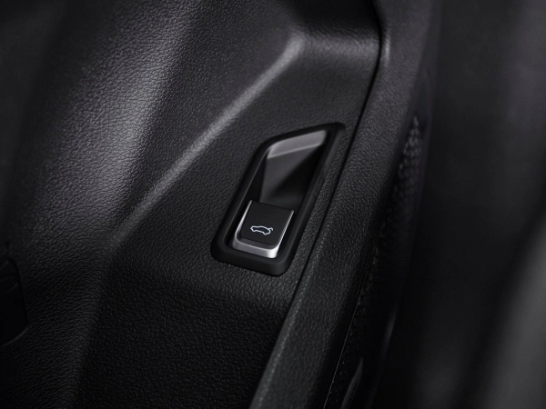 Geely Tugella, I Рестайлинг фото №21