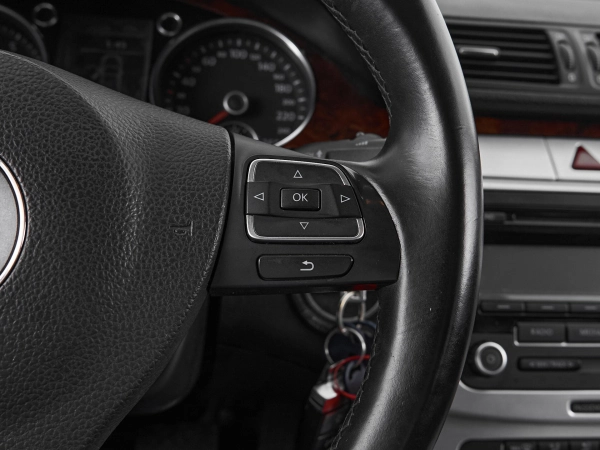 Volkswagen Passat, B6 фото №12