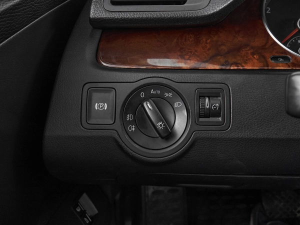 Volkswagen Passat, B6 фото №14