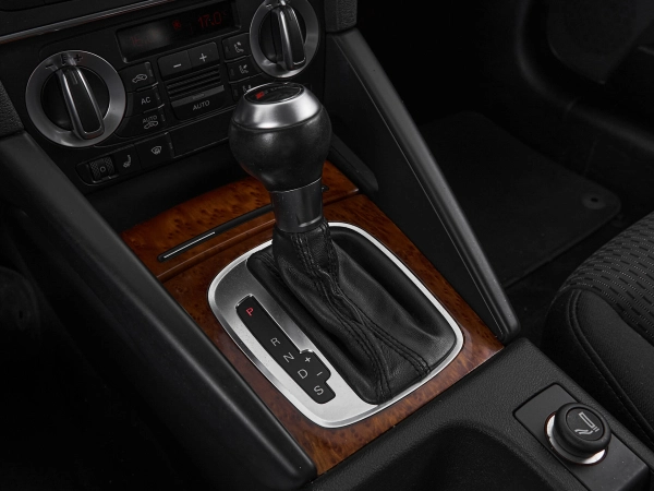 Audi A3, II (8P) Рестайлинг 2 фото №15