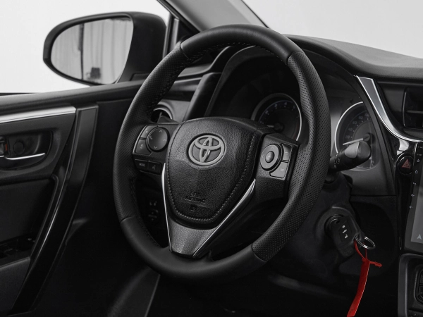 Toyota Corolla, XI (E160, E170, E180) Рестайлинг 1 фото №10