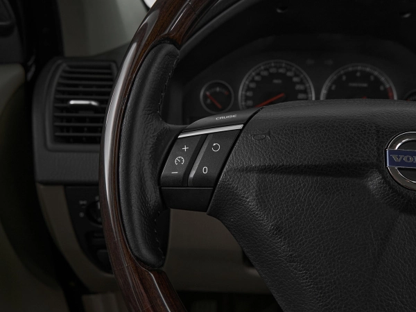 Volvo XC90, I Рестайлинг фото №11