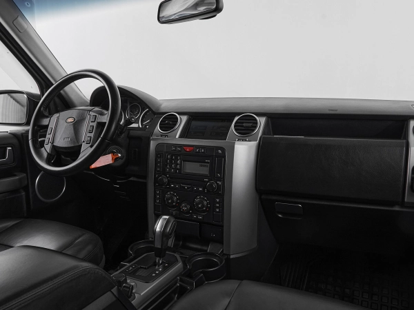 Land Rover Discovery, III фото №9