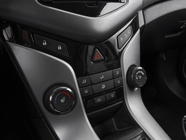 Chevrolet Cruze, I фото №16