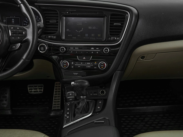 Kia Optima, III Рестайлинг фото №16