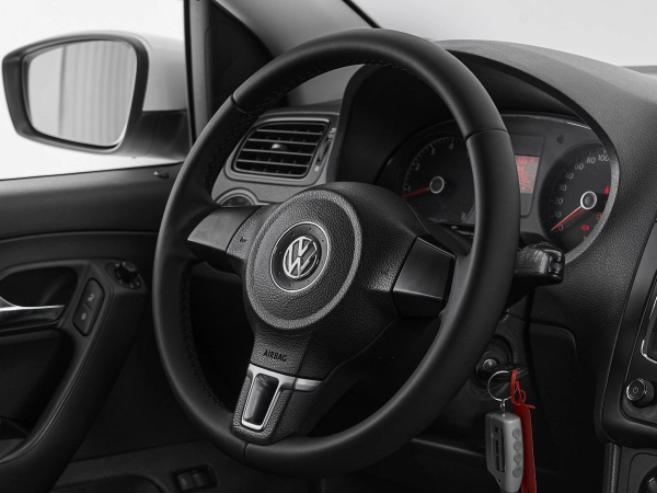 Volkswagen Polo, V фото №10