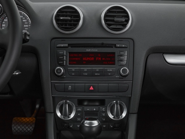 Audi A3, II (8P) Рестайлинг 2 фото №12