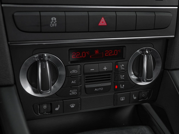 Audi A3, II (8P) Рестайлинг 2 фото №13