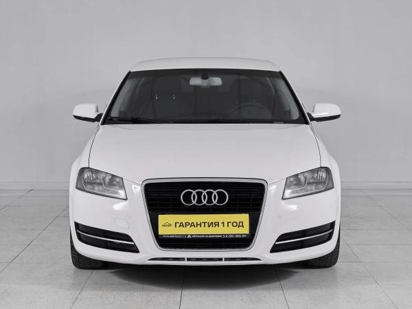 Audi A3, II (8P) Рестайлинг 2 фото №2