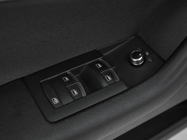 Audi A3, II (8P) Рестайлинг 2 фото №8